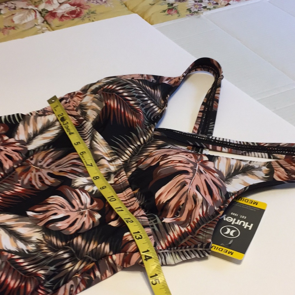 Hurley Scattered Palm One Piece V Neck Swimsuit Size Medium NWT - Picture 14 of 15